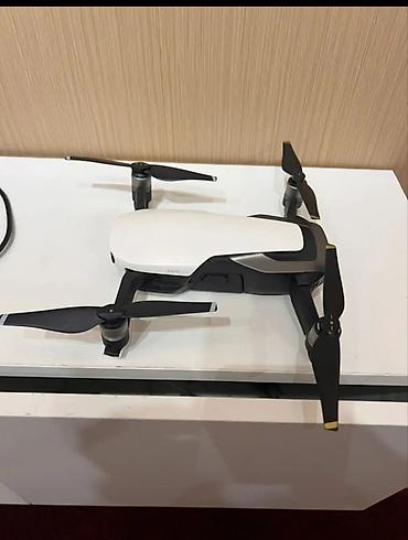 dji mini mic: Квадрокоптер DJI Mavic Air (комплект Fly More) Описание: - — 1