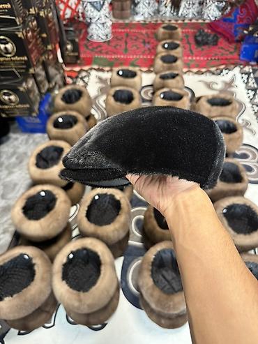 Личные вещи: Кыргыз тебеией Мужские меховые шапки из нерпы Регланы В наличии все — 2
