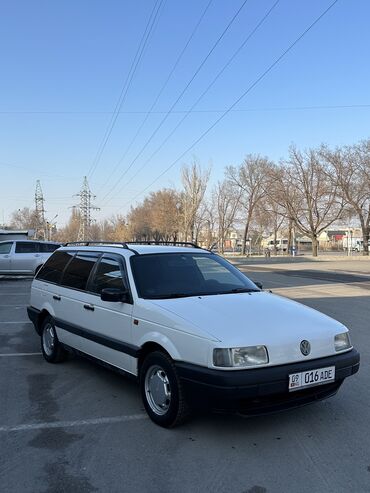 Volkswagen: Volkswagen Passat: 1993 г., 1.8 л, Механика, Бензин, Универсал