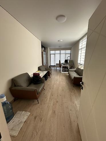 2этаж: Аренда офисов, 90 м², В торговом центре, 1 линия, С отдельной кухней, С юридическим адресом — 1