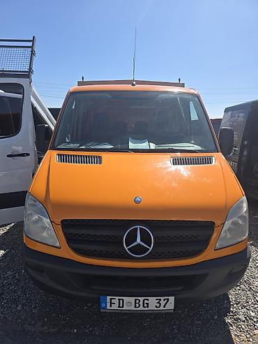 на грузовое авто: Грузовой фургон Mercedes-Benz Sprinter (двойная кабина, тентованный — 2