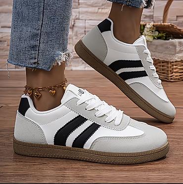 white: Ölçü: 39, rəng - Ağ, Yeni — 1