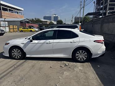 Toyota: Toyota Camry: 2020 г., 2.5 л, Автомат, Гибрид, Седан — 6