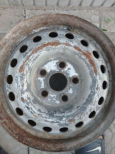5 110: Стальные диски R15 Описание: - Диаметр: 14" - Разболтовка: 5×112 - — 2