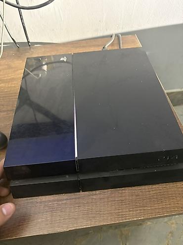 plasteyşın 4: PlayStation 4 (PS4) konsolu Fat Növüdür ideal vəziyyətdədir — 1