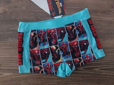 Ostala dečija odeća: Dečiji kupaći kostimi
Cena 1150 din — 9