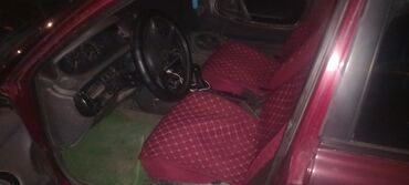 Mazda: Mazda Cronos: 1994 г., 2 л, Механика, Бензин, Хэтчбэк — 10