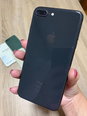 Apple iPhone: Apple iPhone iPhone 8 Plus, Black Titanium, Otisak prsta