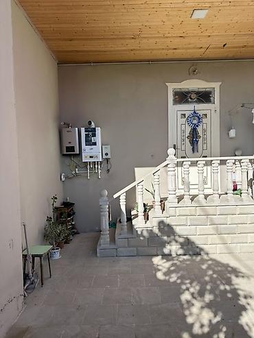 gunəslidə evlər: 🏡Həyət evi satılır. 🔧Təmirli və geniş otaqları 🔥İstilik sistemi — 1
