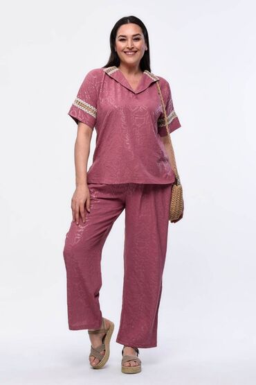 Kompleti: ***Hit kompleti za punije dame cena 3600 Pamuk viskoza elastin Siri — 24