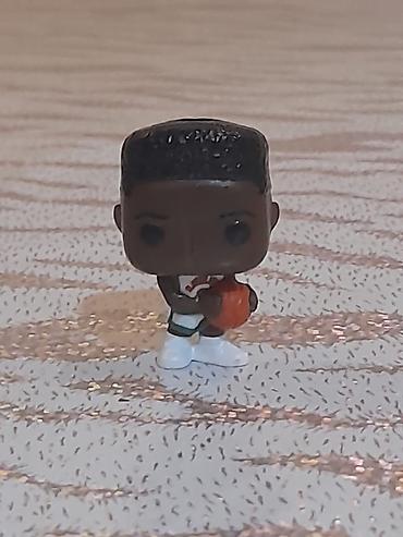 statuetka heykel: Mini basketbolçu fiquru - Kolleksiya üçün kiçik ölçülü vinyl fiqur - — 1