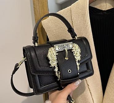 versace sepler: Qara mini çiyin/əl çantası – dekorativ qızılı detallı - Material — 2