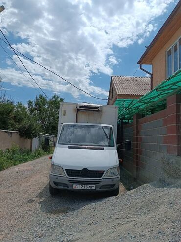 Легкий грузовой транспорт: Легкий грузовик, Б/у