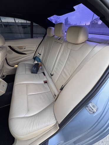 BMW: BMW 3 series: 2 l | 2013 il Sedan — 11