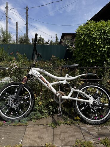 велозапчасти бу в бишкеке: BMX велосипед, Велосипед алкагы M (156 - 178 см), Колдонулган