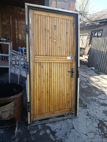 железные шкафы для офиса: Дверь для квартиры, С шумоизоляцией, Советская, Другой производитель, 203 * x 92 см, Б/у