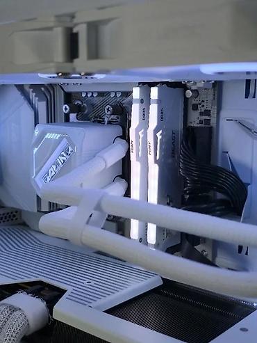 Desktop računari i radne stanice: Ryzen 7 9800X3D RX 9070XT X870 32GB 2TB - SM106PC. ✨ Prodaja i — 14