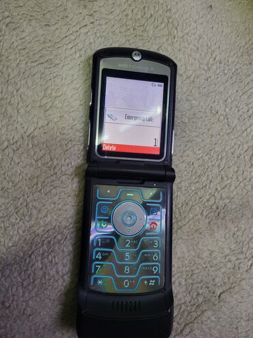 покупка телефона: Motorola A3000