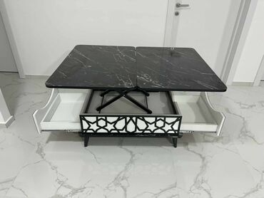 Stolovi: Dostupne su 4 boje, Dimenzije stola su 60x90, a kada se rasklopi — 5