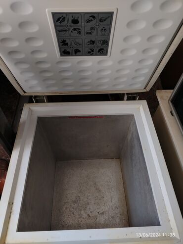 şirniyyat soyuducusu: Закрытый морозильник, Uğur, Турция
