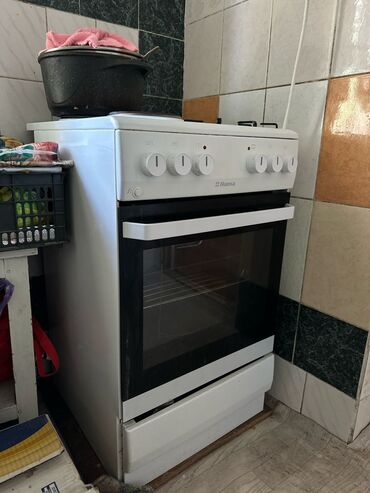 кухонный уголок в рассрочку: Продается плита,электрическая+газовая,б/у в хорошем состоянии,10000