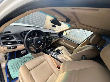BMW: BMW X5 (E70) – ağ rəngli, güclü və geniş krossover. Xarici: - Ağ — 3