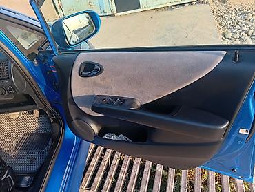 honda inside: Honda Fit: 2004 г., 1.3 л, Автомат, Бензин, Хэтчбэк — 4