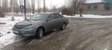 Toyota: Toyota Camry: 2005 г., 2.4 л, Механика, Бензин, Седан