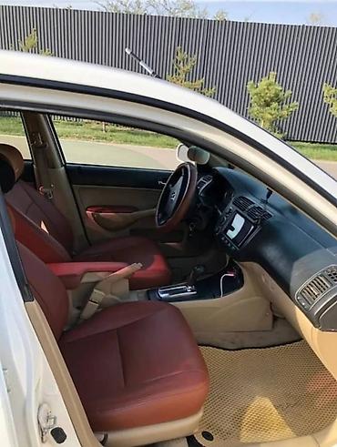 Honda: Honda Civic: 2005 г., 1.3 л, Автомат, Бензин, Седан — 3