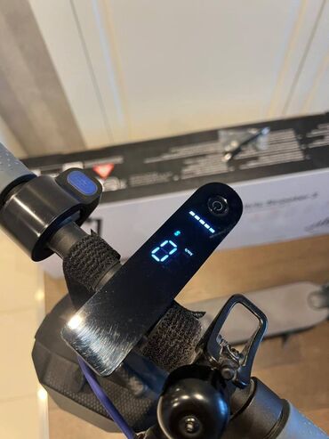 elektrikli skuter: İşlənmiş Elektrik samokat 9", 501 - 750 Vt, 16 - 25 km/s, Ödənişli çatdırılma