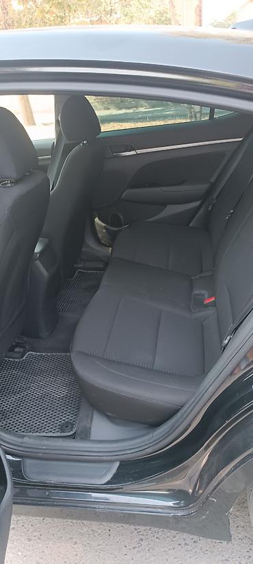 хундар: Hyundai Elantra: 2019 г., 2 л, Автомат, Бензин, Седан — 6