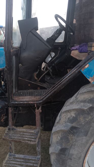 Traktorlar: Traktor Belarus (MTZ) MTZ 2008 il, 821 at gücü, motor 0.5 l, İşlənmiş — 7