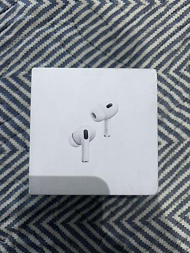 m3 pro: Airpods pro 2 noqte cizigsiz karopka ustunde hech demek olar istifade — 1