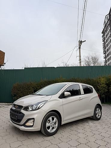 Chevrolet: Chevrolet Spark: 2020 г., 1 л, Вариатор, Бензин, Хэтчбэк — 3
