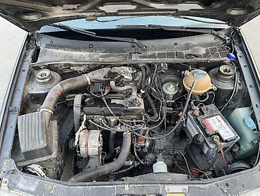 vw transporter: Volkswagen Vento: 1992 г., 1.8 л, Седан — 7