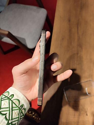 Apple iPhone: IPhone 16 Pro, 256 GB, Ağ, Face ID -da lalafo.az — 6 Apple iPhone: IPhone 16 Pro, 256 GB, Ağ, Face ID — 6