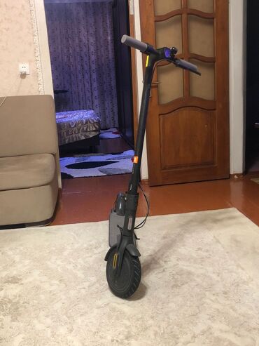 elektrikli scooter satisi: İşlənmiş Elektrik samokat > 12", ≤ 250 Vt, 16 - 25 km/s, Ünvandan götürmə