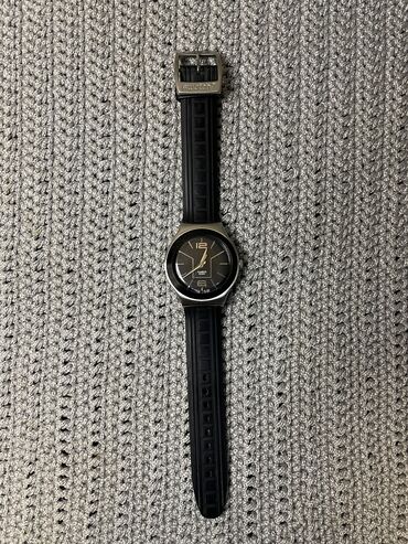 guanqin saat: İşlənmiş, Qol saatı, Swatch, rəng - Gümüşü
