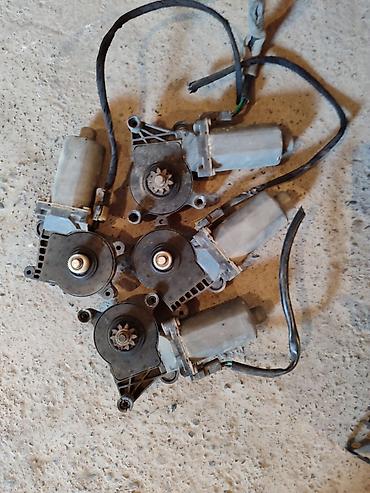 Другие детали кузова: Панель задняя/рамка проёма багажника с посадочным местом под замок + — 12