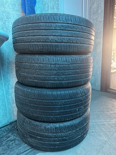 диски на бмв 1 серии: 225/55ZR17 ölçülü, 97W XL yüklənmə və sürət indeksinə malik avtomobil