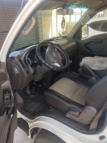 продам уаз пикап: Hyundai Porter: 2017 г., Механика, Пикап