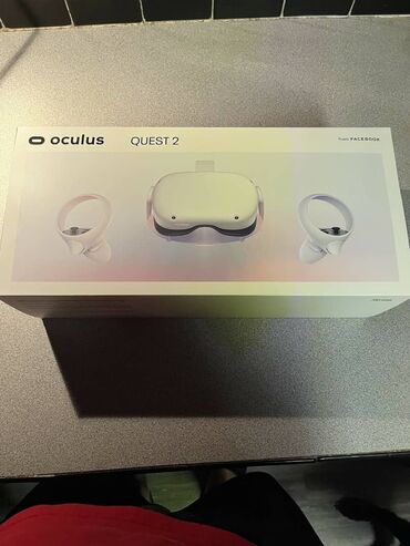 auto presvlake komplet: Oculus Quest 2 256 GB Korišten par puta. Nekoliko puta kada je