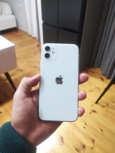 mobile legend: IPhone 11, 128 GB, White Titanium