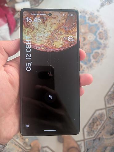 чехол pixel 6a: Google Pixel 6a, белый/чёрный (Panda) - Экран OLED, Always‑On, вырез — 1