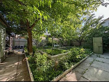 Продажа коттеджей и домов: ПРОДАЁТСЯ : ДОМ САРУЙСКАЯ / ВАСИЛЬЕВА На участке два дома Общая — 14