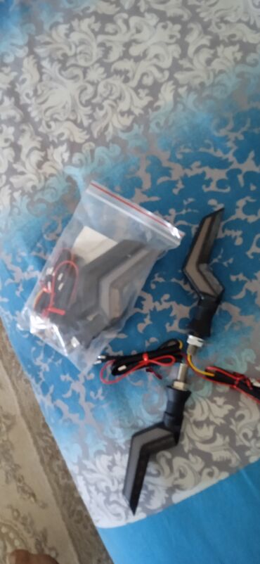 Bu motosiklet LED dönüş siqnalları dəsti iki ədəd ox formalı LED