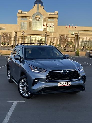 2 8: Toyota Highlander: 2020 г., 2.5 л, Автомат, Гибрид, Кроссовер — 1