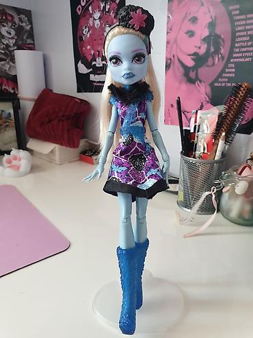 uzun cəkmə: ❄️💙 Monster High – Эбби Боминейбл Настоящая ледяная модница с холодным — 1