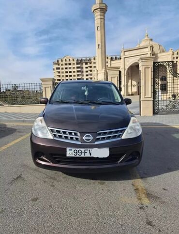 nissan sunny 2008: Nissan Tiida: 1.5 l | 2012 il Hetçbek