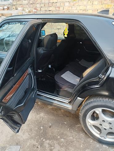 Mercedes-Benz: Mercedes-Benz W124: 1992 г., 2 л, Ручные, Бензин, Седан — 11